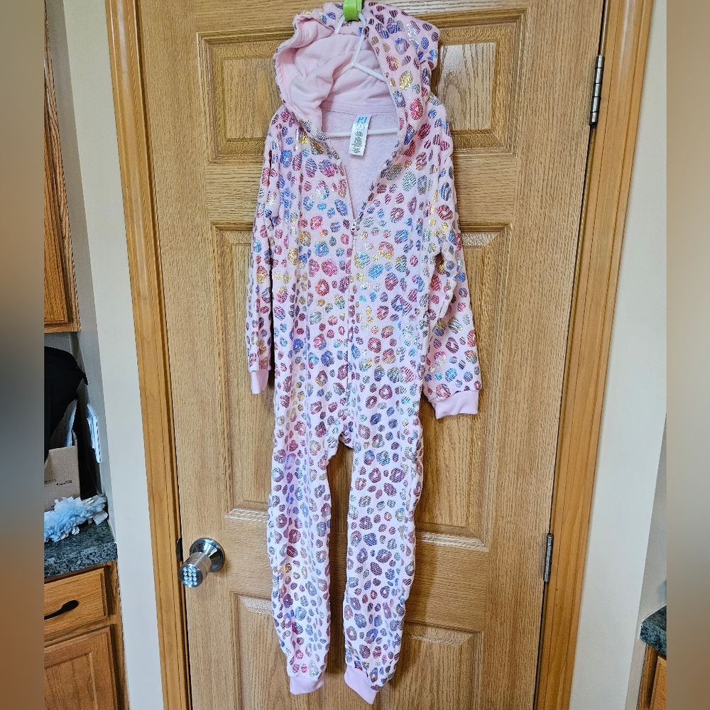 The Children’s Place.  Girls Squishy Fleece One Piece Pajamas - Size M, NWOT